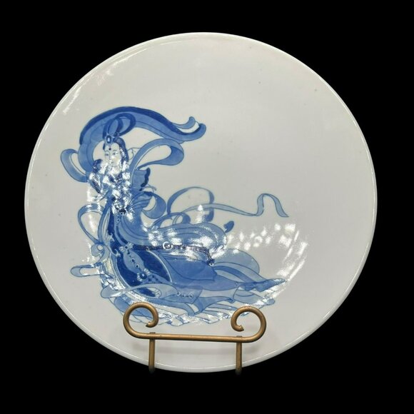 Vintage Chinese Porcelain Chop Plates Decor Elegant Dancer Blue and White 12" - Picture 3 of 6